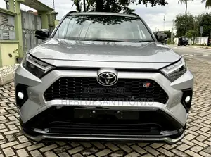 Toyota RAV4 Hybrid 2024 Silver