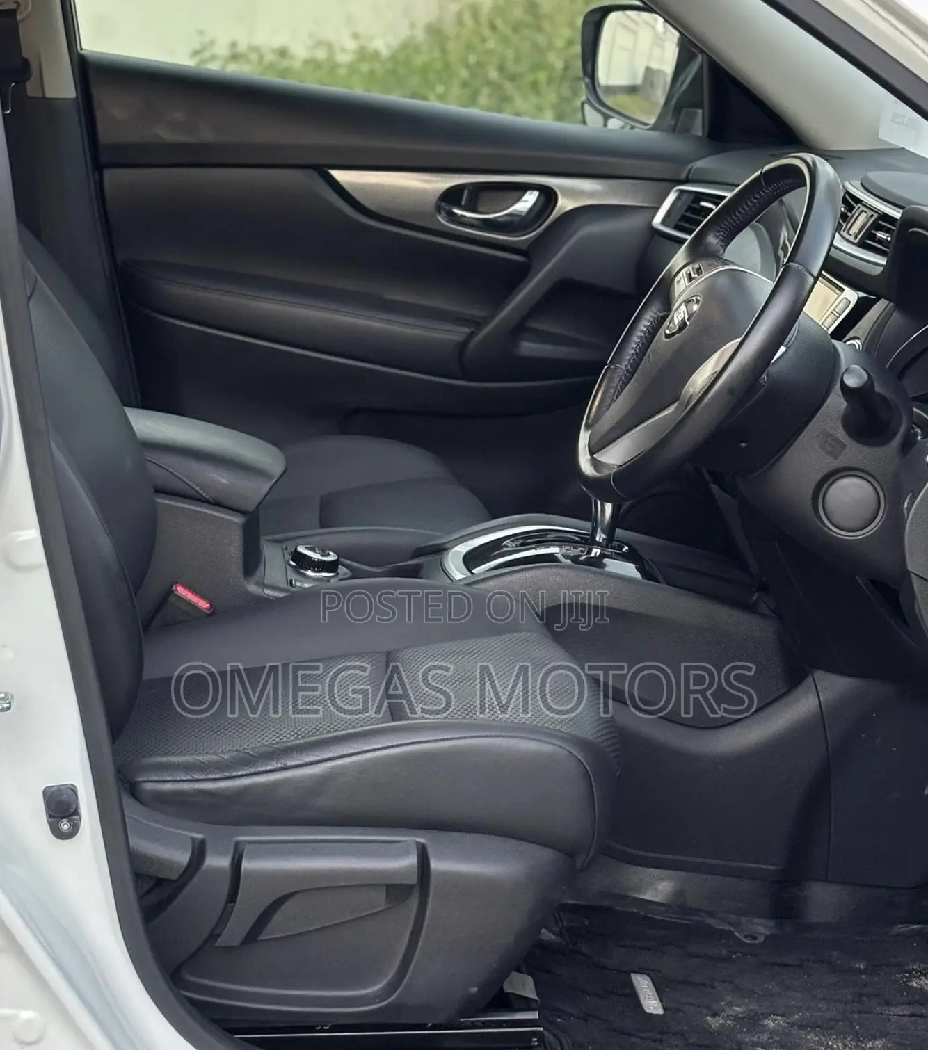 Nissan X-Trail 2.0 Petrol FWD 2015 Pearl