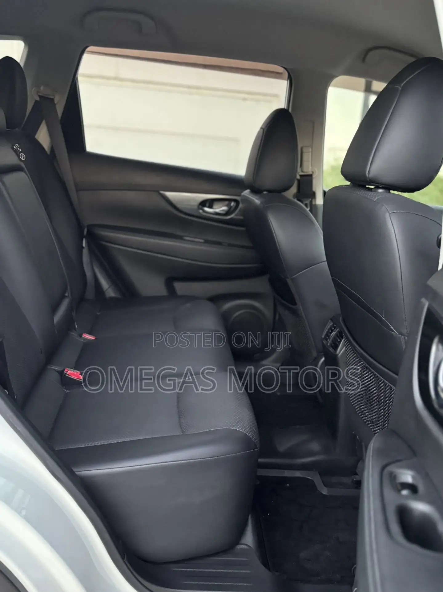 Nissan X-Trail 2.0 Petrol FWD 2015 Pearl