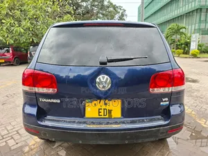 Volkswagen Touareg 2005 Blue