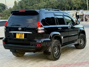 Toyota Land Cruiser Prado 2005 Black