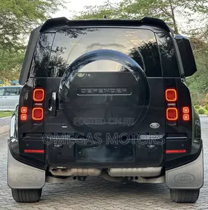 Land Rover Defender 2023 Black