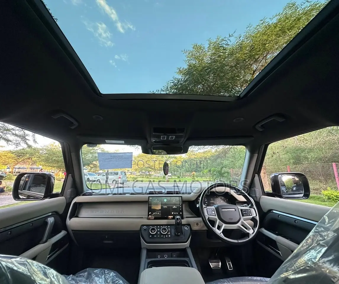 Land Rover Defender 2023 Black