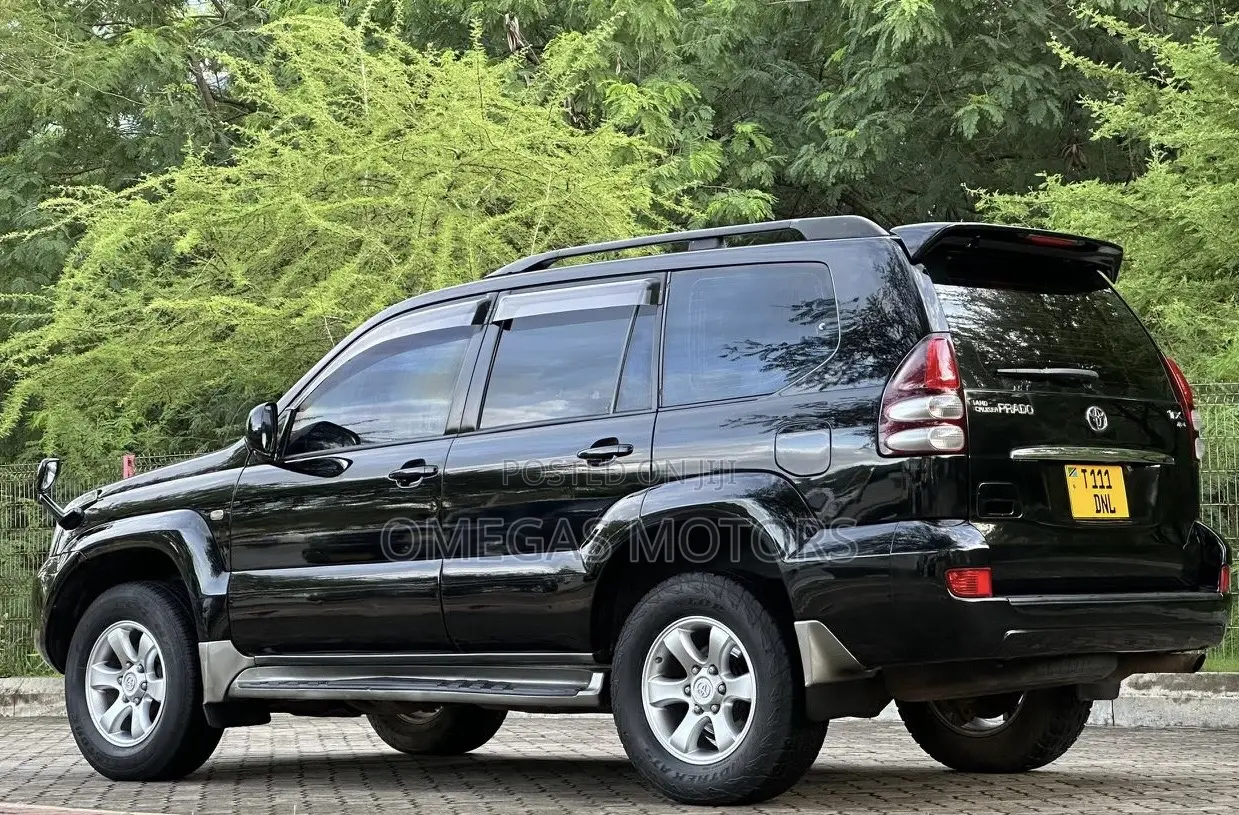 Toyota Land Cruiser Prado 2006 Black