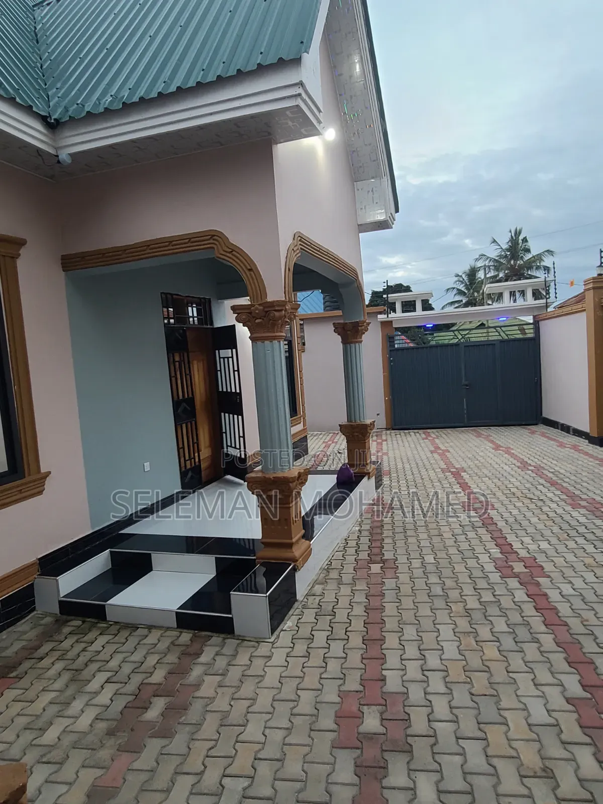 Furnished 3bdrm House in Biriani Real Estate, Chamazi for sale
