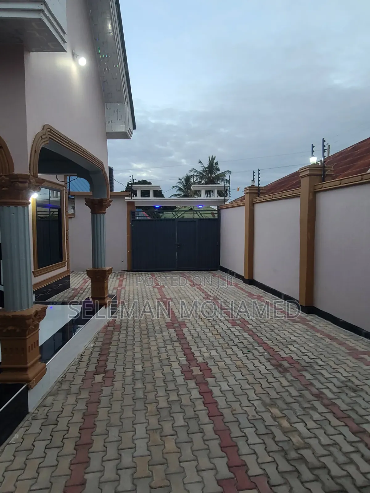 Furnished 3bdrm House in Biriani Real Estate, Chamazi for sale