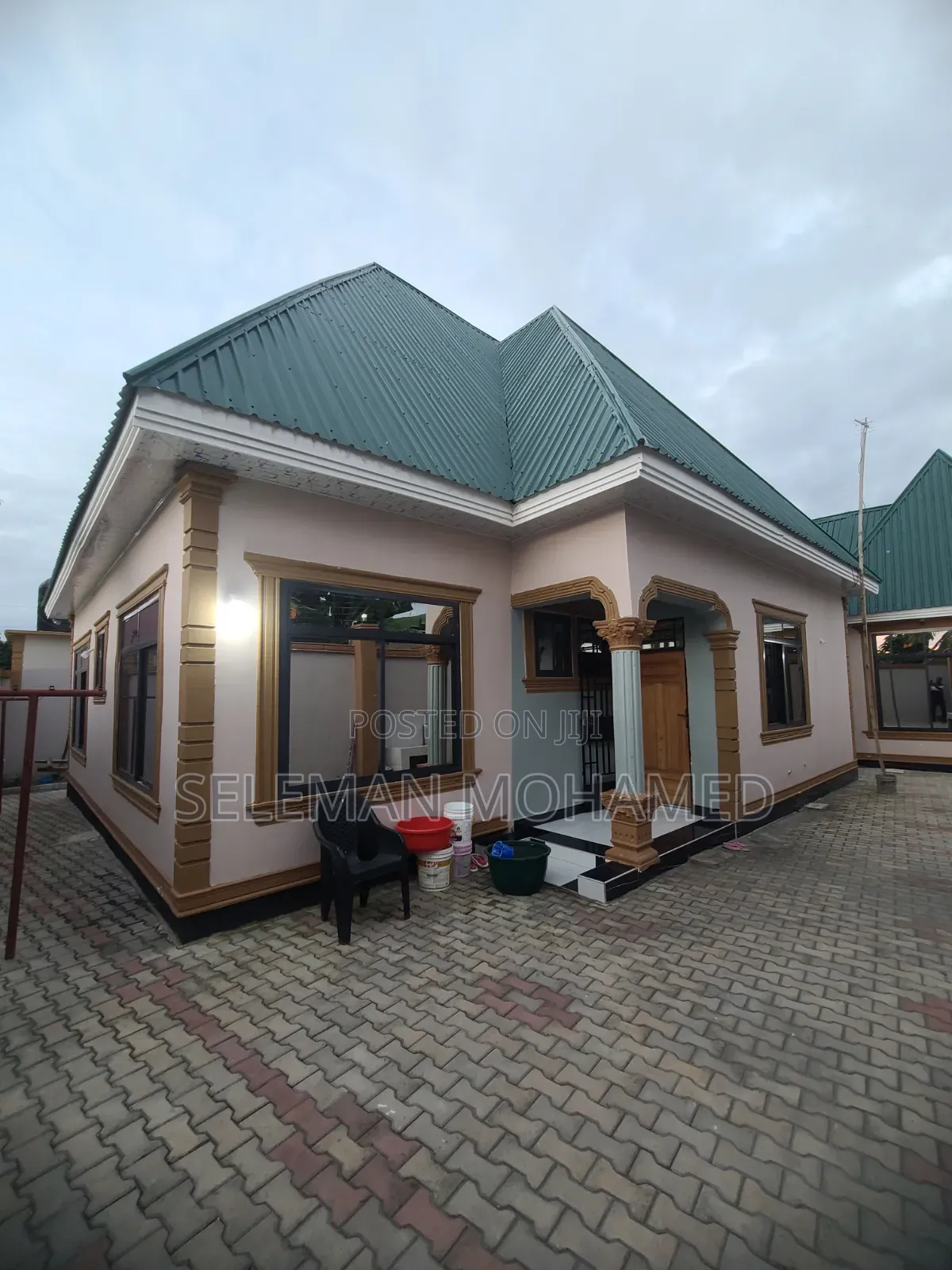 Furnished 3bdrm House in Biriani Real Estate, Chamazi for sale