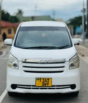 Toyota Noah 2008 White