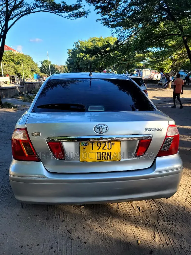 Toyota Premio 2005 Silver