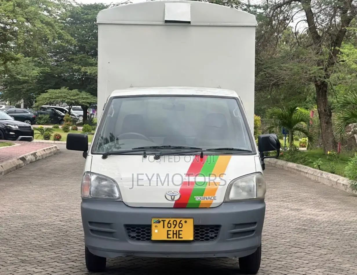 Toyota TownAce 2006 White