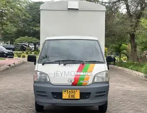 Toyota TownAce 2006 White