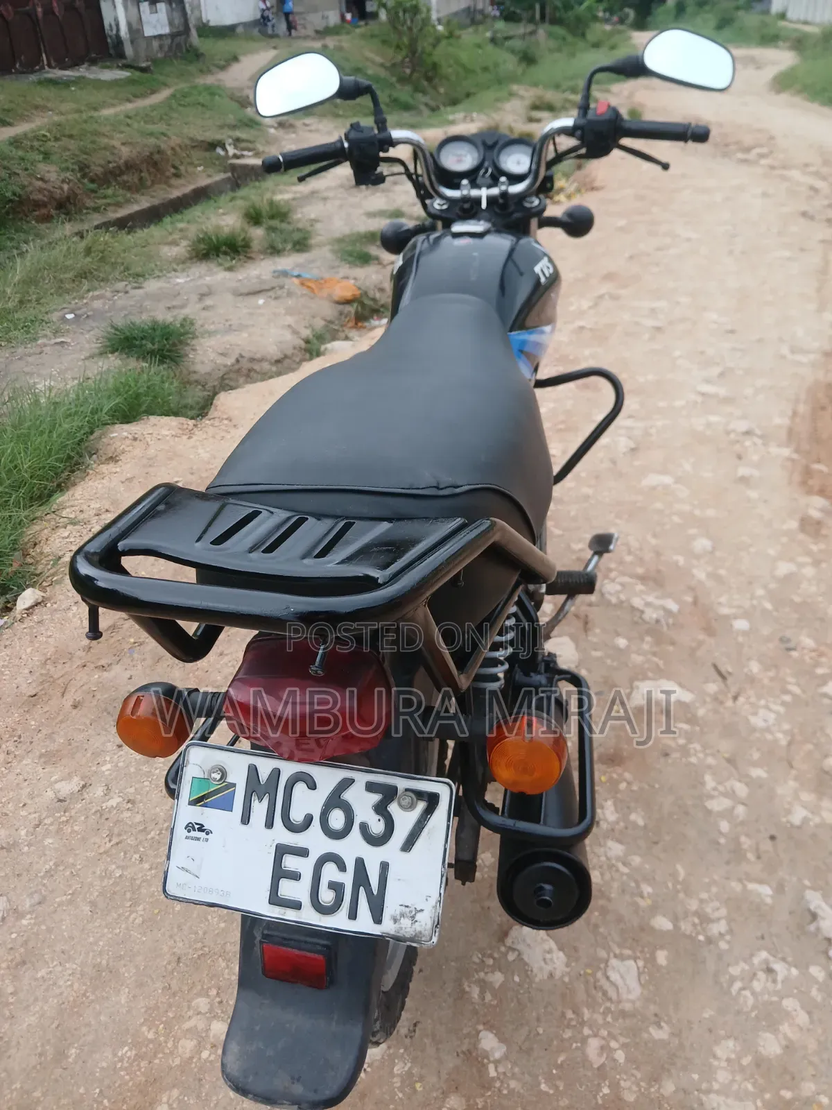 TVS HLX 125 2025 Black