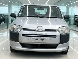 Toyota Succeed SV Premium 2016 Silver