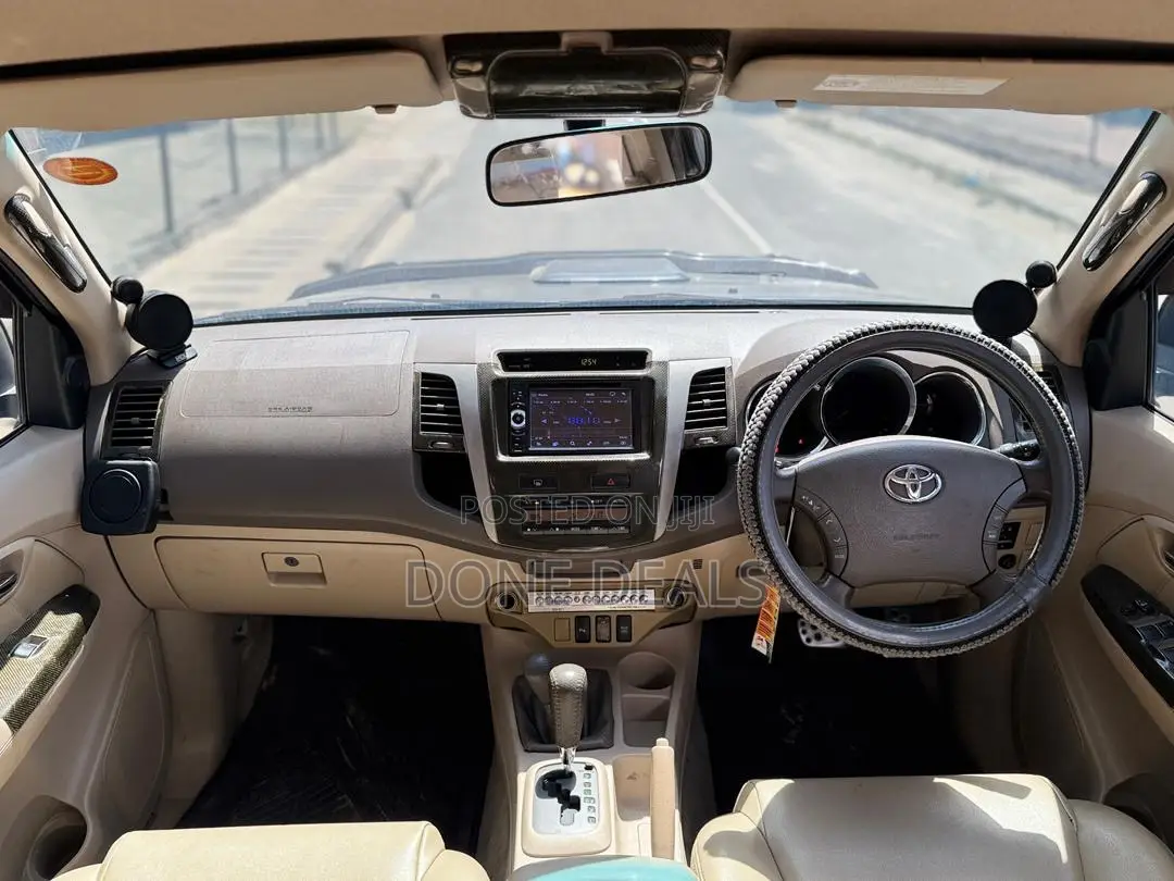 Toyota Fortuner 2006 Silver