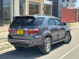 Toyota Fortuner 2006 Silver