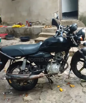 TVS HLX 125 2020 Black