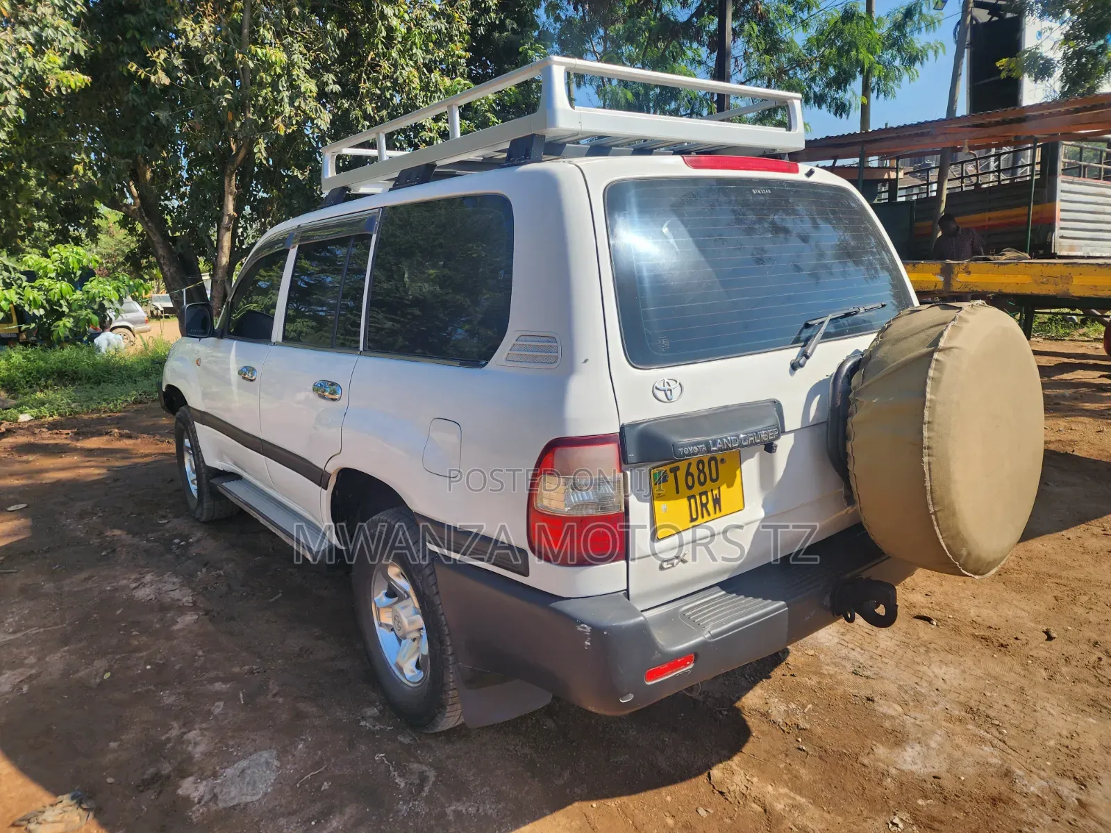 Toyota Land Cruiser 2006 White