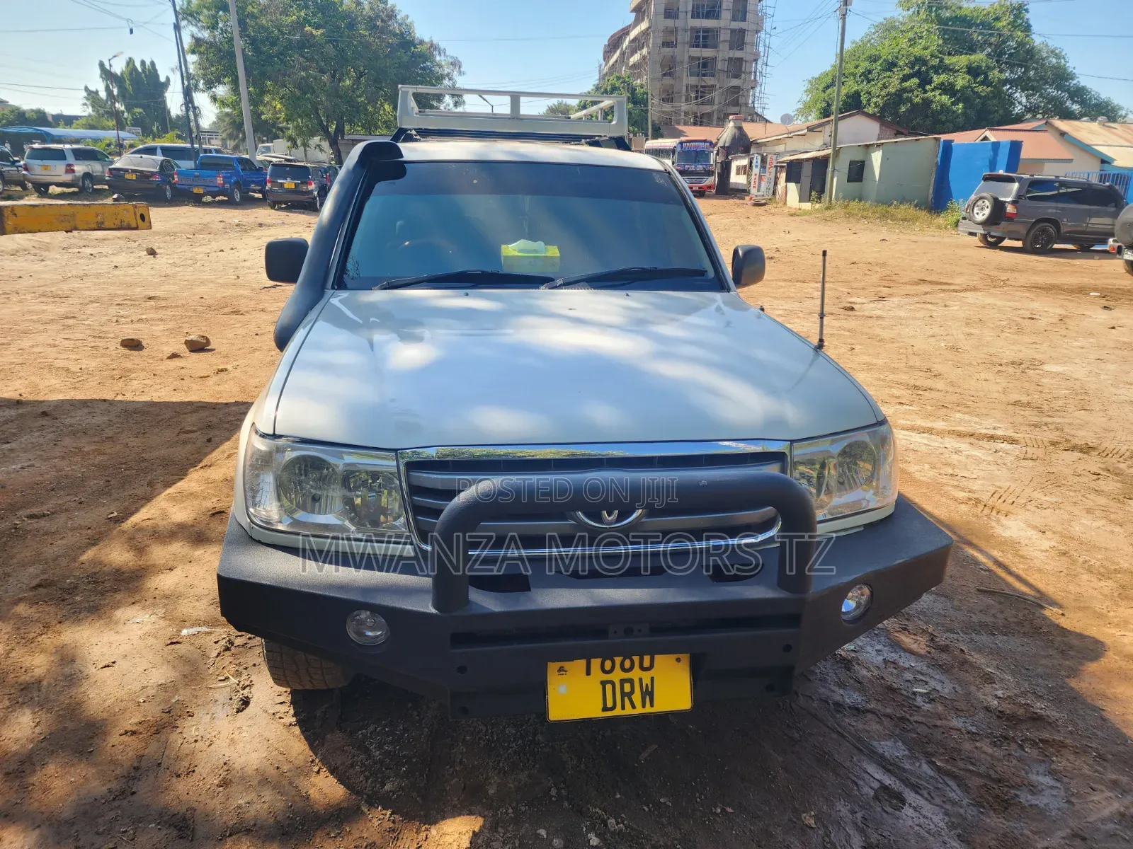 Toyota Land Cruiser 2006 White