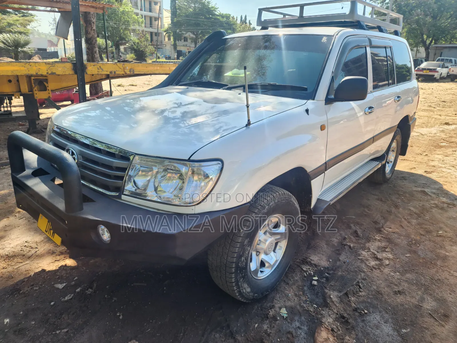 Toyota Land Cruiser 2006 White