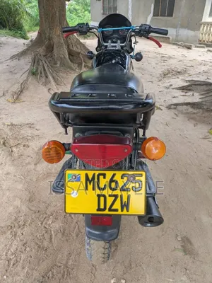 Bajaj Boxer 125 2025 Black
