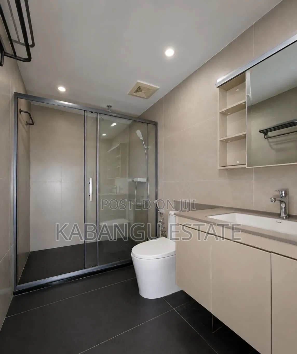3bdrm Duplex in Oysterbay for rent