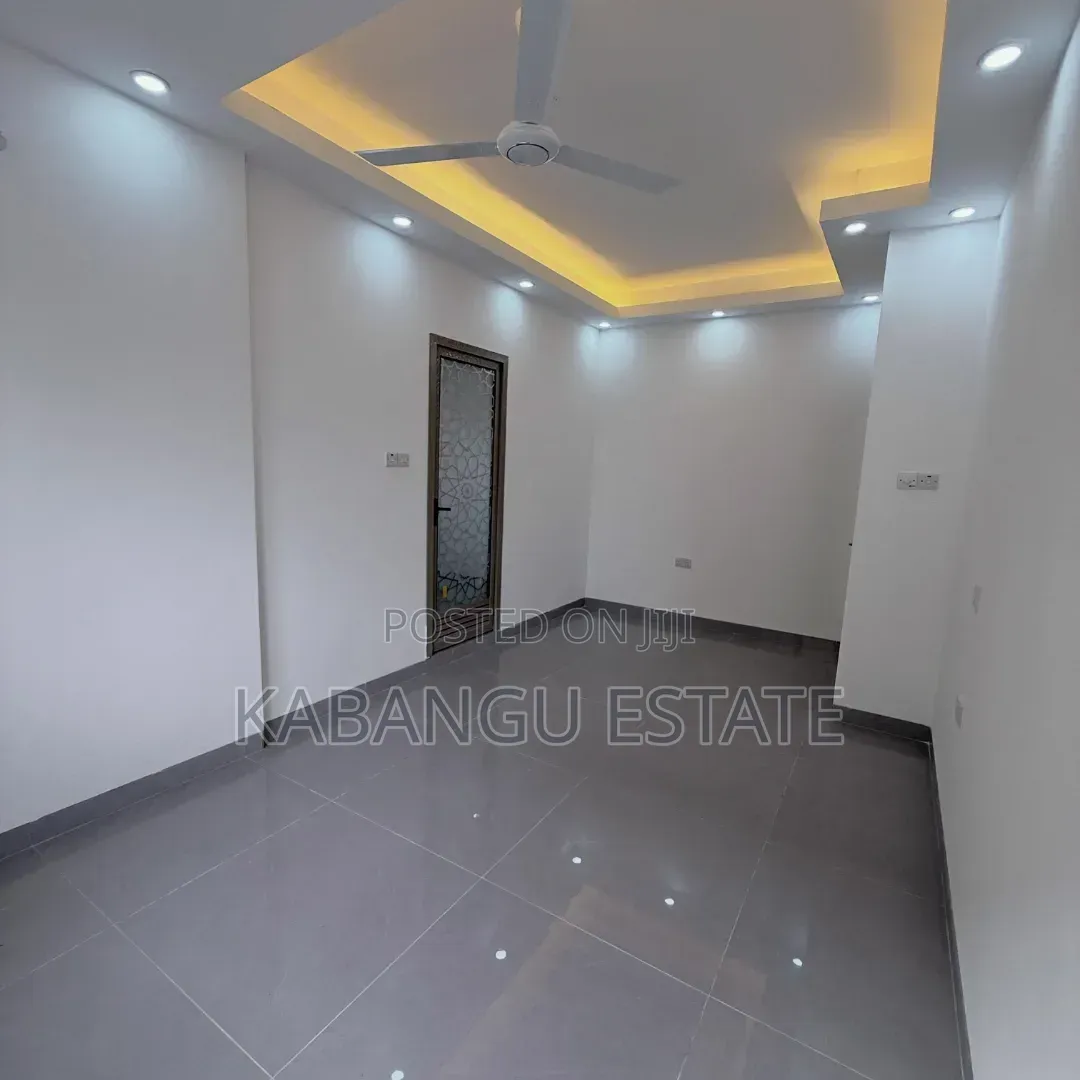 3bdrm Apartment in Kariakoo for rent