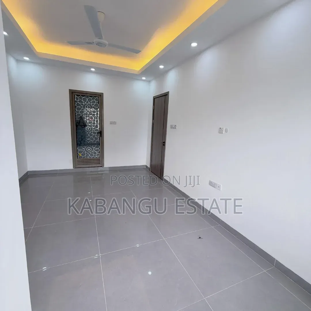 3bdrm Apartment in Kariakoo for rent