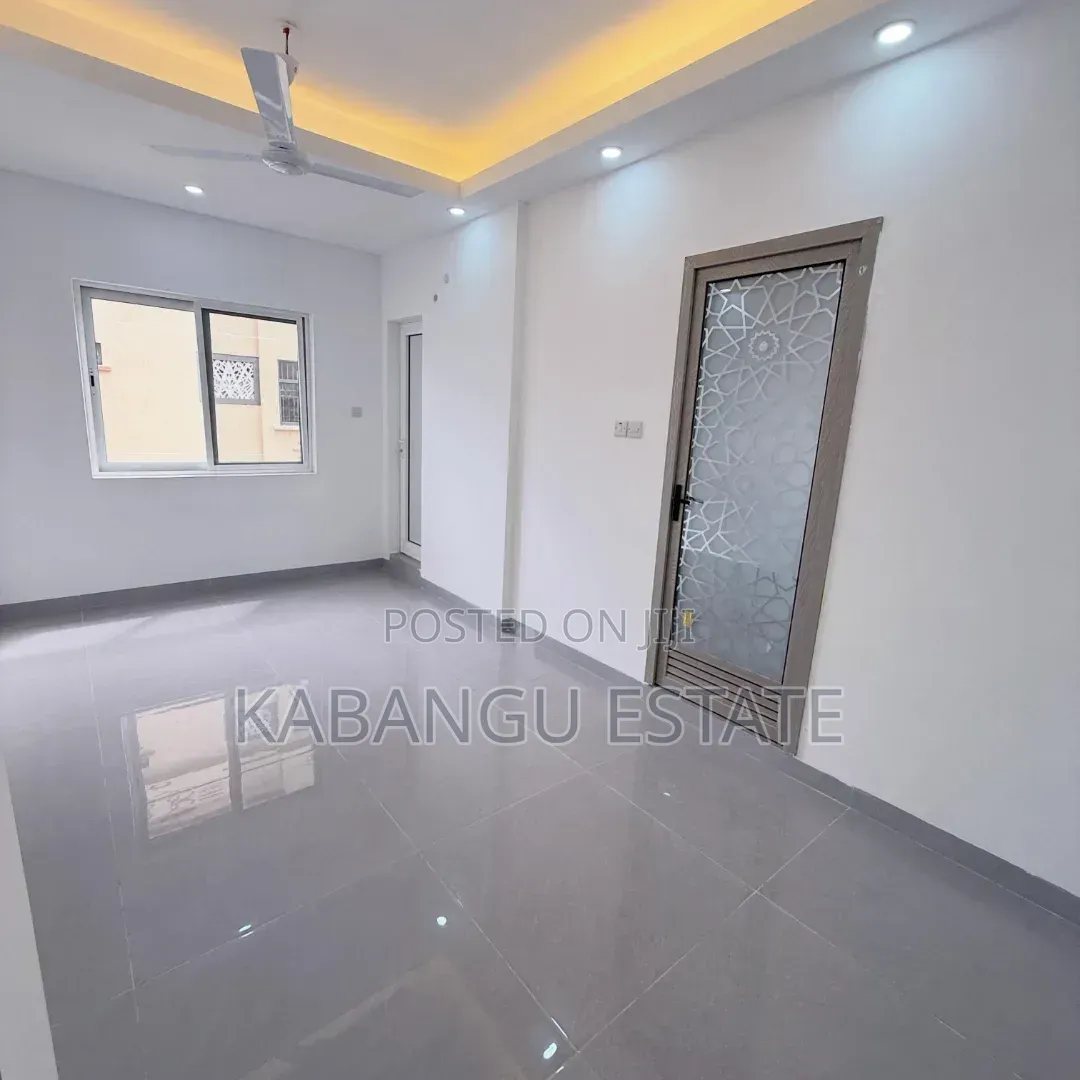 3bdrm Apartment in Kariakoo for rent