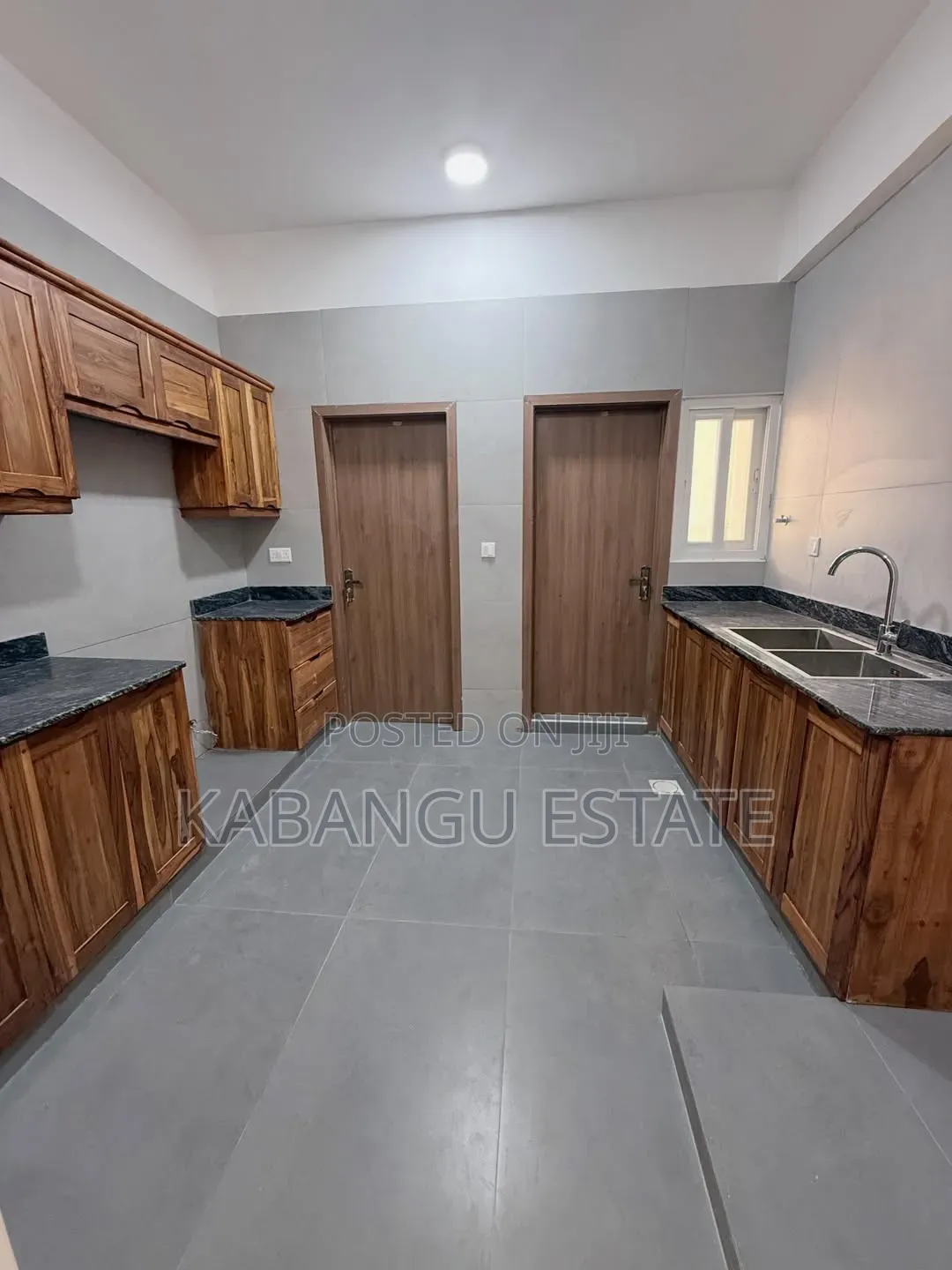 3bdrm Apartment in Upanga for rent