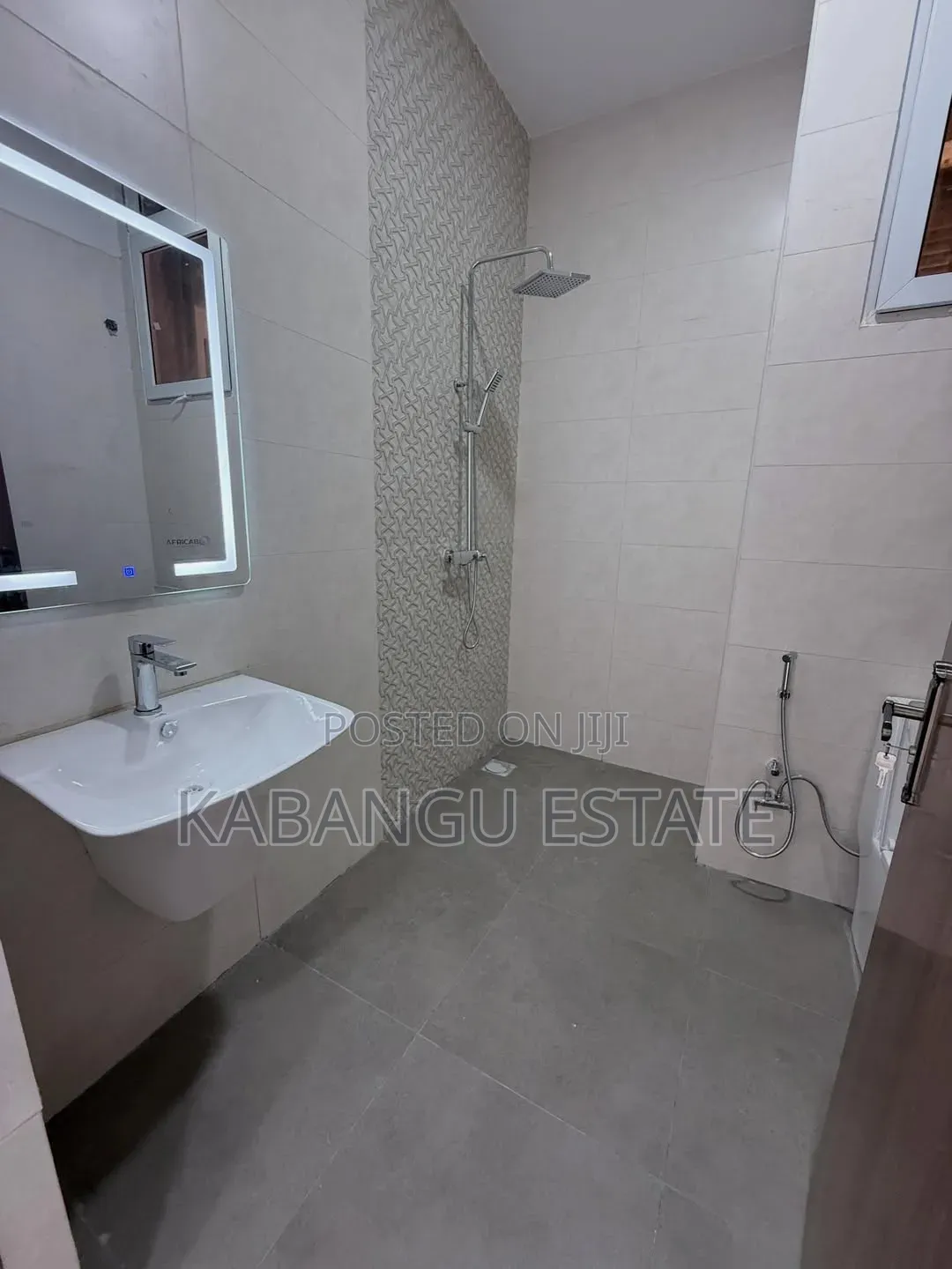 3bdrm Apartment in Upanga for rent