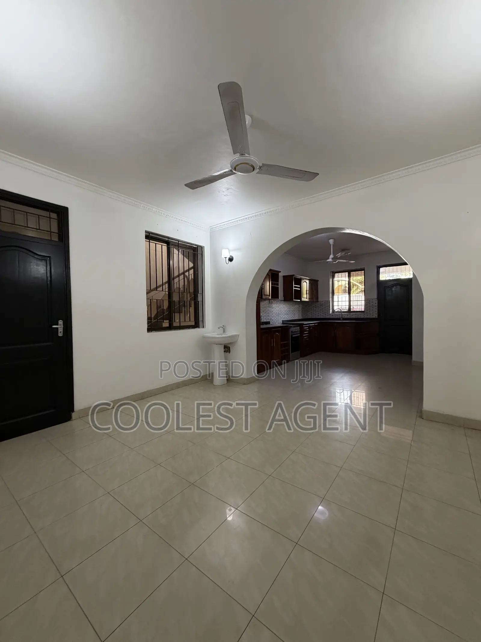 3bdrm Apartment in Coolest Estate, Msasani for rent