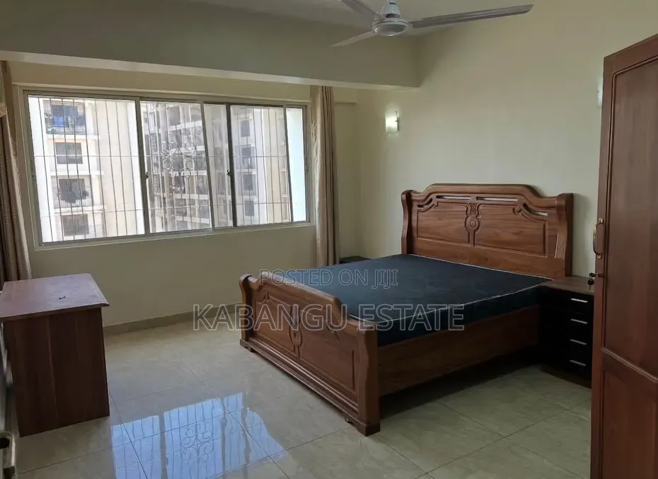 4bdrm Apartment in Upanga Mindu Street for sale