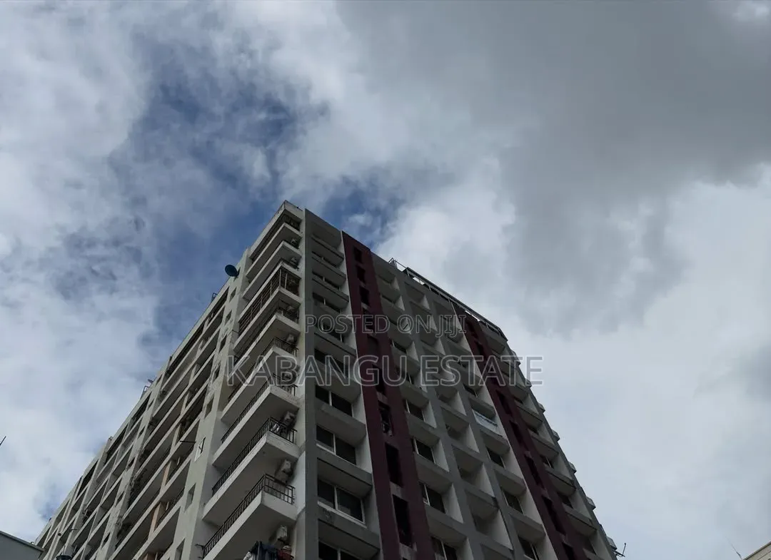 4bdrm Apartment in Upanga Mindu Street for sale
