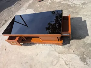 Coffee Table With Mirror Above