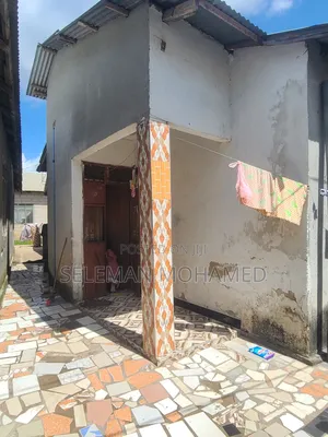 Furnished 3bdrm House in Biriani Real Estate, Chamazi for sale