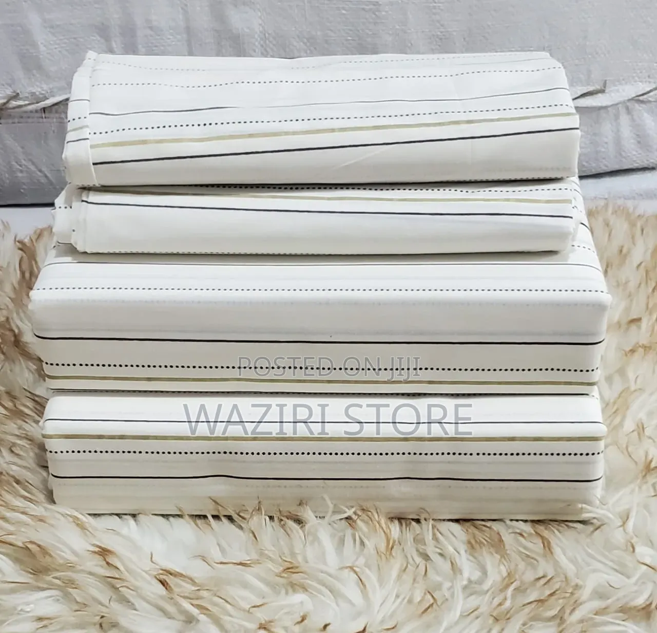 Bedsheets With Four Pillowcase