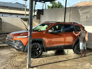 Jeep Cherokee Limited 4x4 2016 Orange
