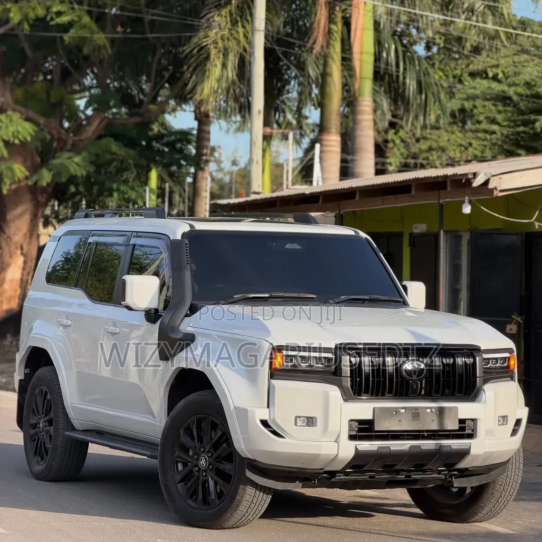 New Toyota Land Cruiser Prado 2025 Ivory