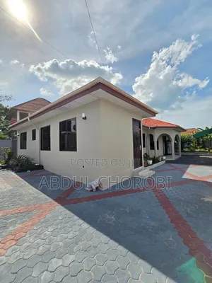 5bdrm House in Mbweni for sale
