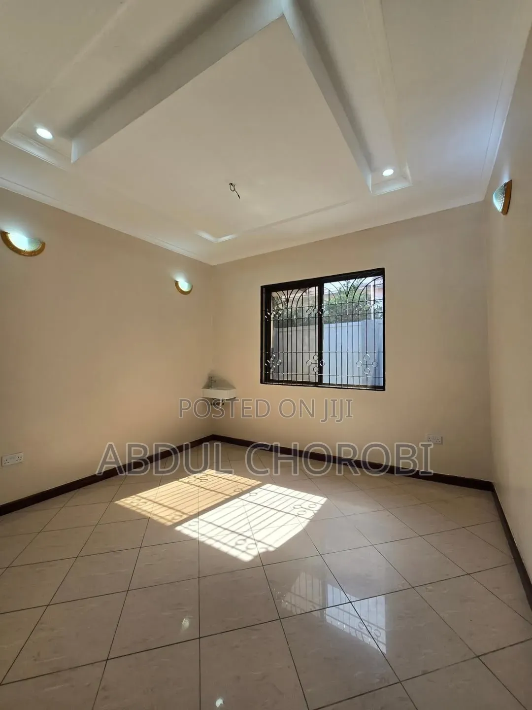 5bdrm House in Mbweni for sale
