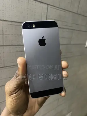 Apple iPhone SE 32 GB