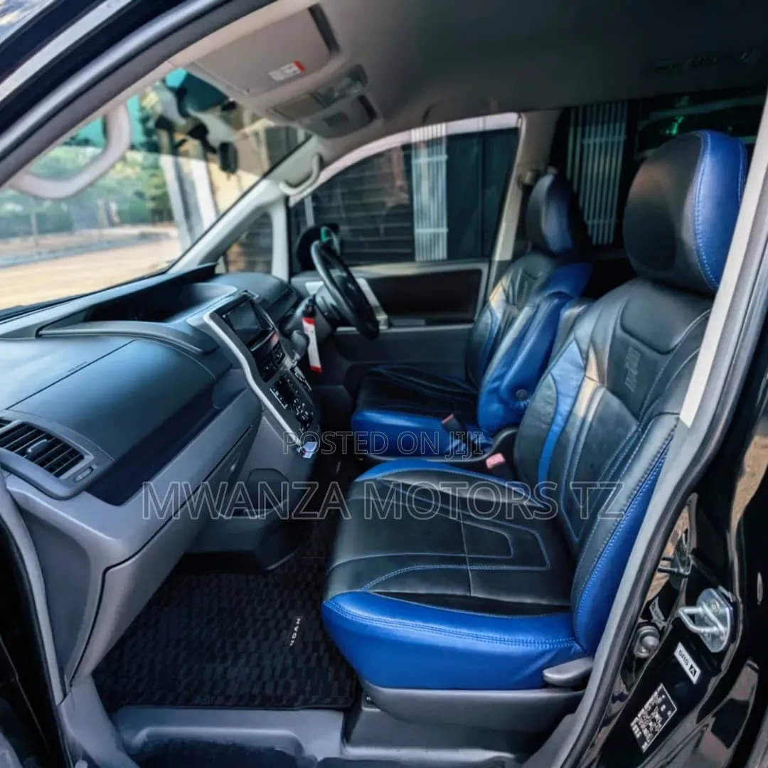 Toyota Noah 2008 Black