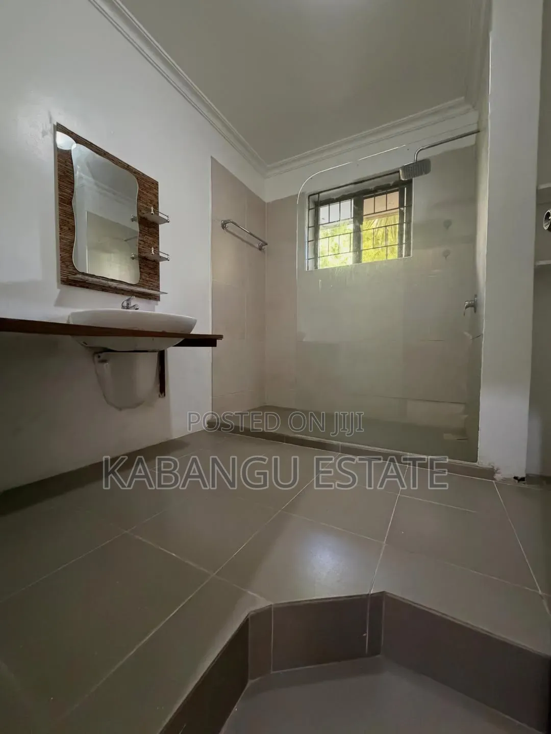 3bdrm Apartment in Msasani Near for rent