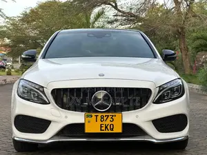 Mercedes-Benz C-Class 2014 White
