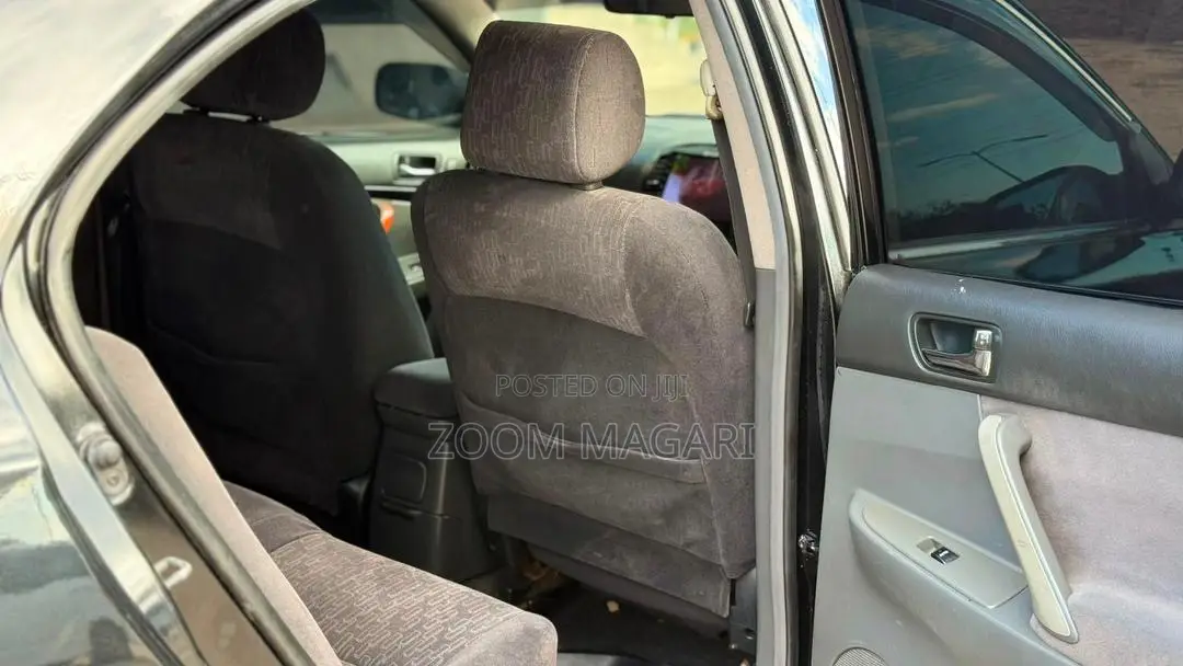 Toyota Allion 2004 Maroon