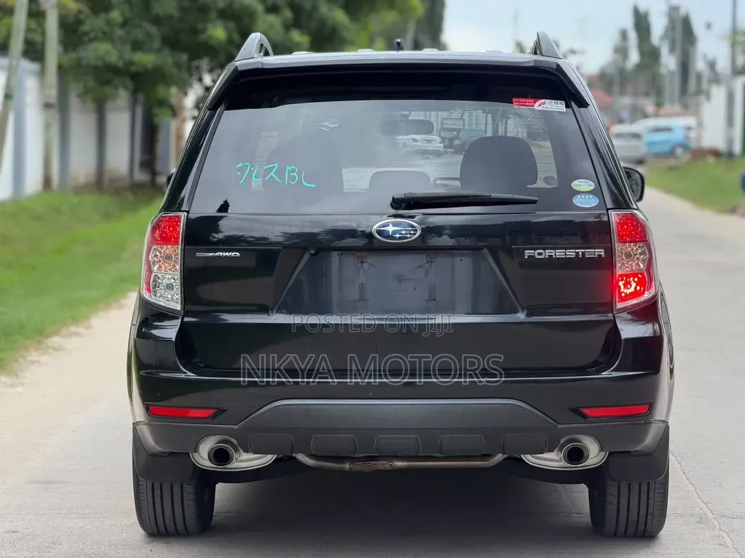 Subaru Forester 2011 Black