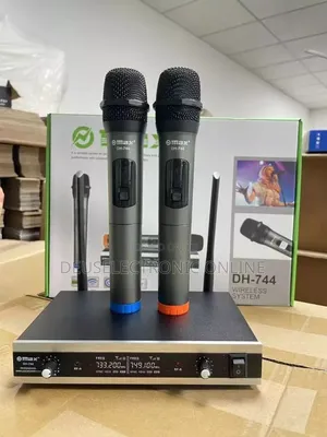 Omax Wireless Microphone 50-80 Metres
