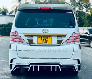 Toyota Alphard 2010 White