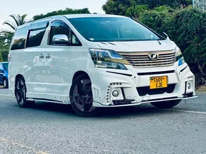 Toyota Alphard 2010 White