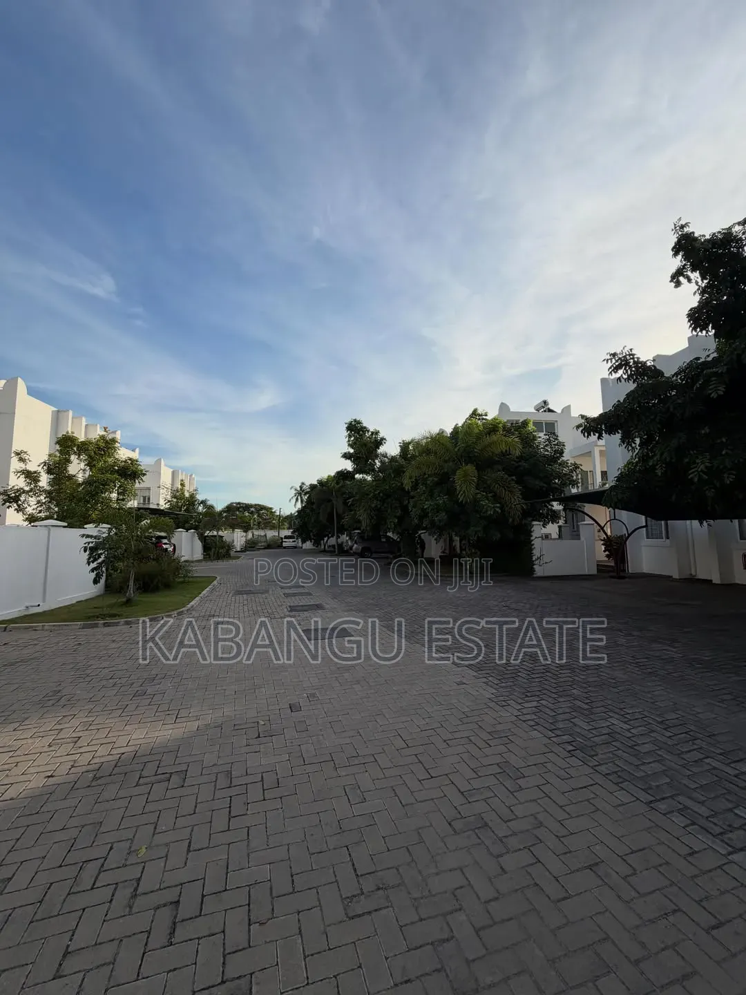 Furnished 4bdrm Villa in Oysterbay Near for rent
